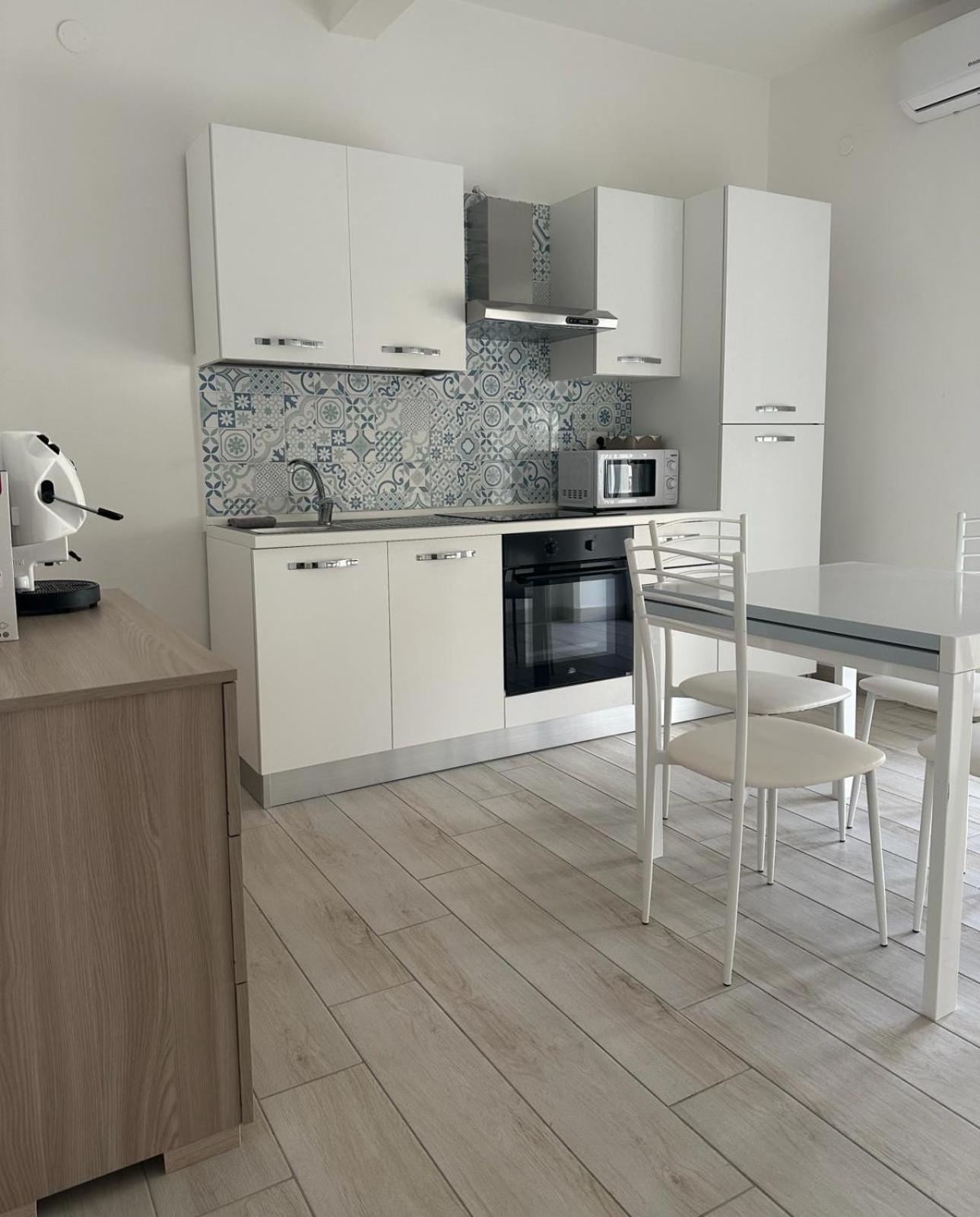 Ferienwohnung Rent House Scauri Minturno Exterior foto
